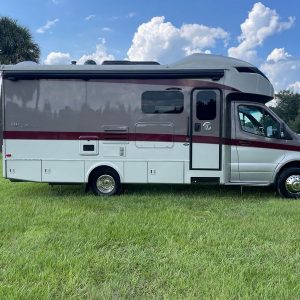 2020 Tiffin Motorhomes Class C RV WAYFARER 25RW