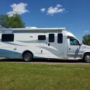 2005 Winnebago Class C RV ASPECT 26A