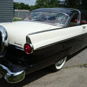 1955 Ford Crown Victoria Skyliner