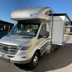 2021 Winnebago Class C RV NAVION 24D