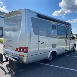 2018 Leisure Travel Class C RV UNITY U24MB