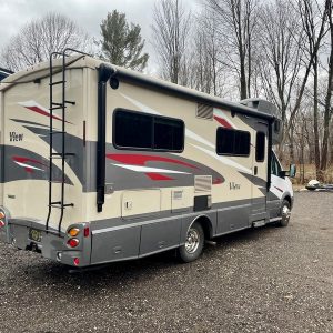 2017 Winnebago Class C RV VIEW 24J