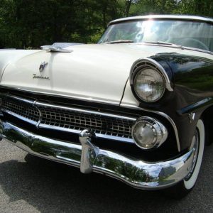 1955 Ford Crown Victoria Skyliner