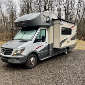 2017 Winnebago Class C RV VIEW 24J