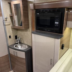 2017 Winnebago Class C RV VIEW 24J