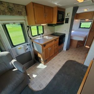 2005 Winnebago Class C RV ASPECT 26A