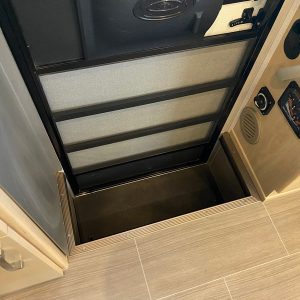 2018 Leisure Travel Class C RV UNITY U24MB