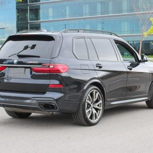 2022 BMW X7 M50i